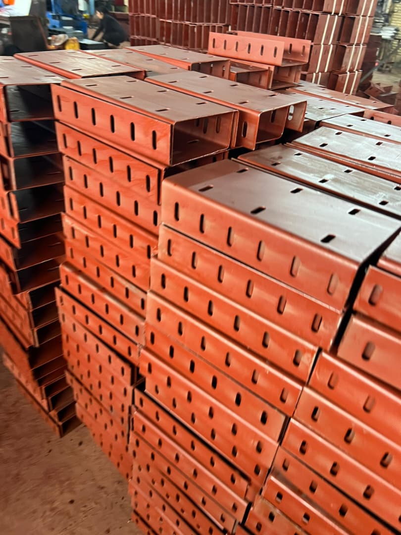 تولید و فروش والپست و میلگرد بستر مهران پولاد در میناب